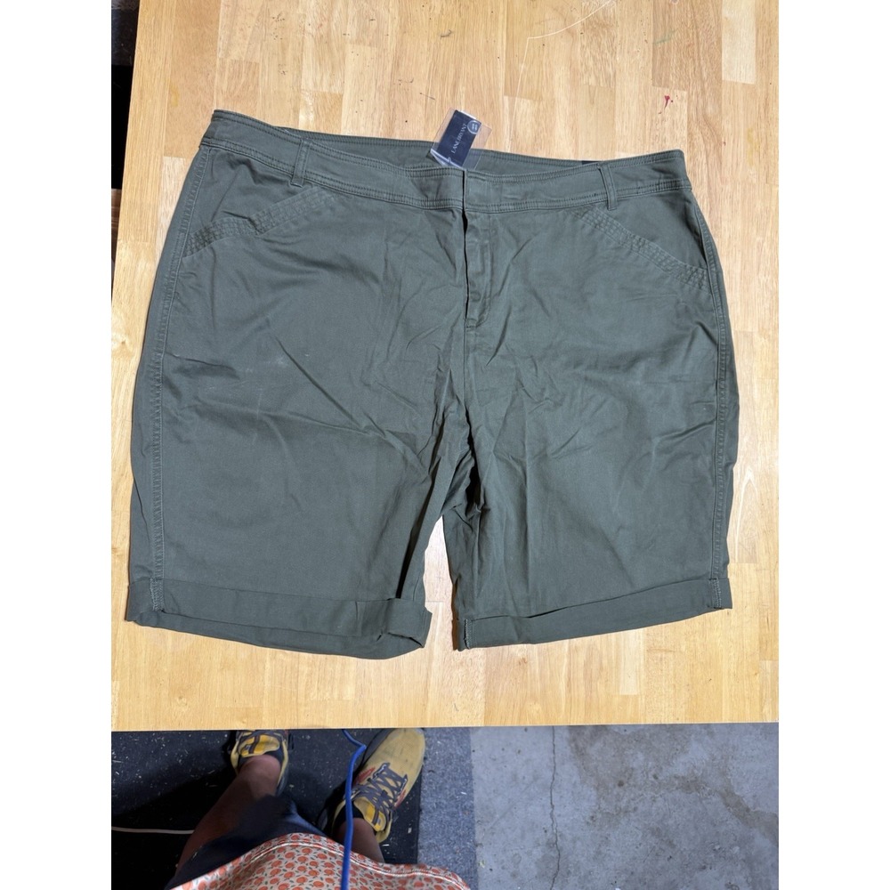 Lane Bryant Bermuda Shorts Womens 24 Olive Green Stretch Cotton NWT Plus Size